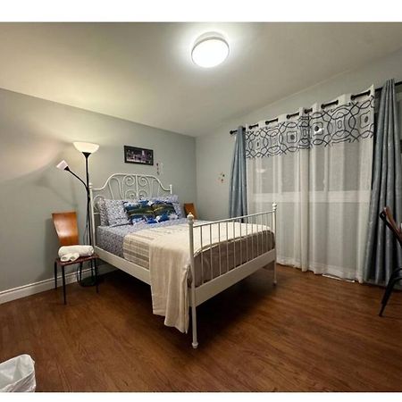 Lina'S Place Saint Catharines Экстерьер фото